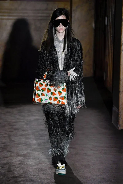Look 79